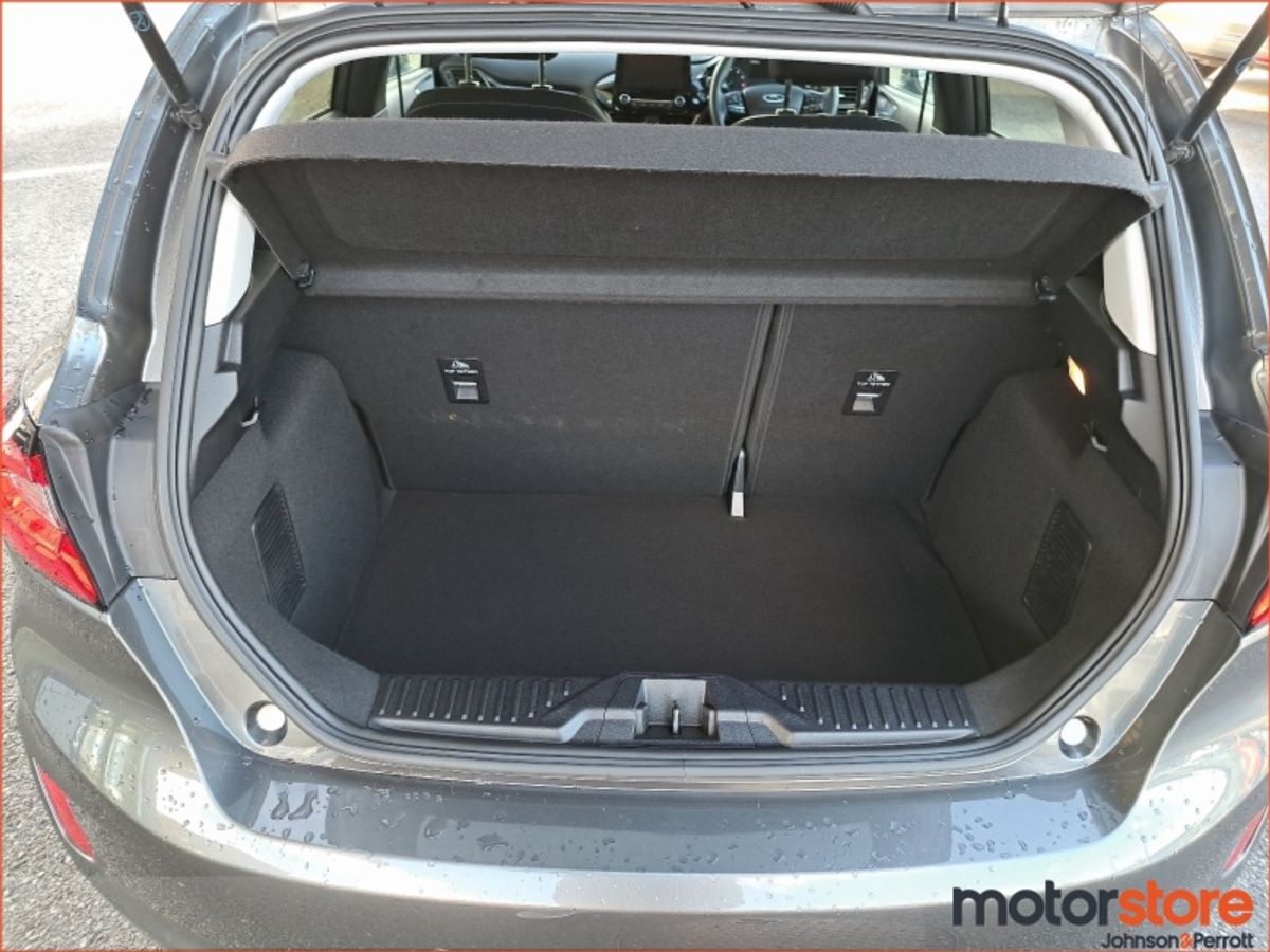 Ford Fiesta 1.0 Petrol Titanium I TINY MILEAGE