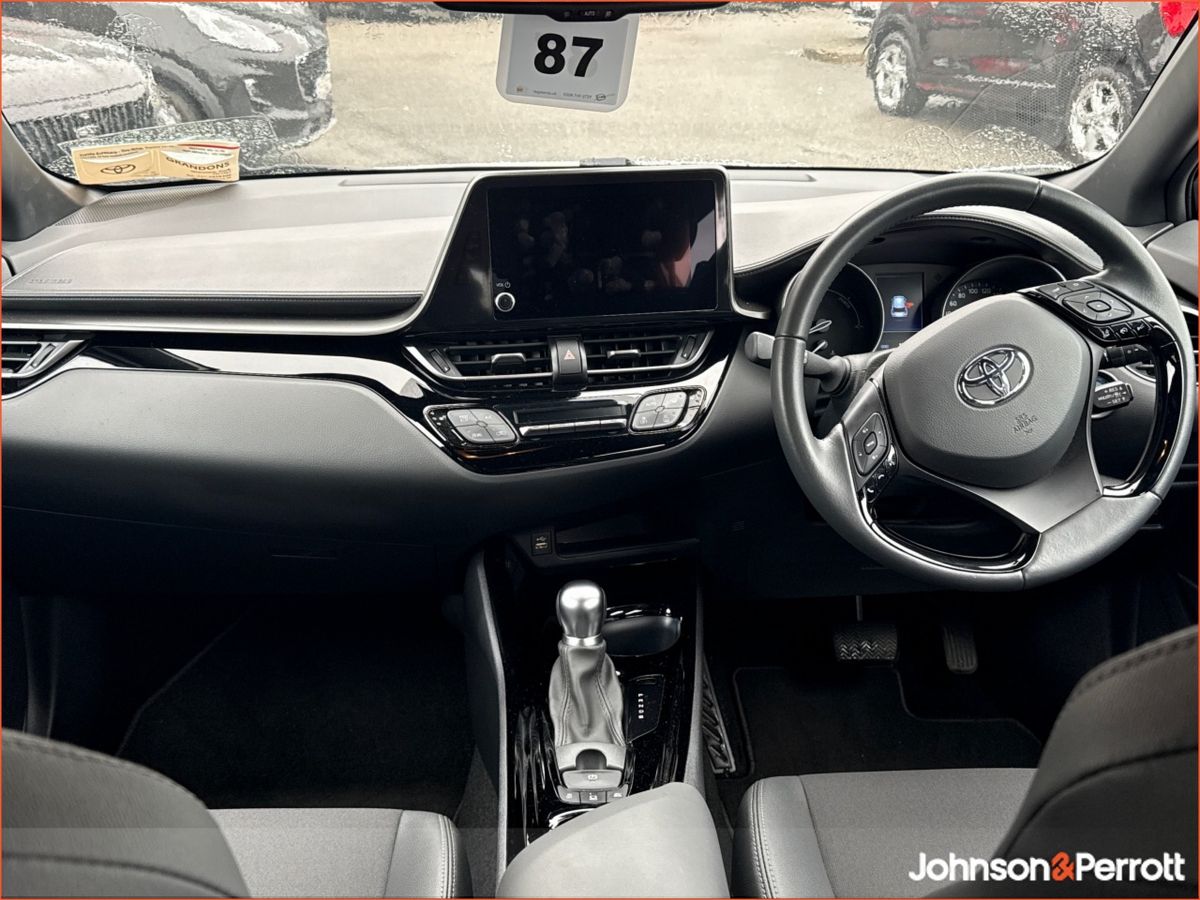 Toyota C-HR 1.8 HYBRID SPORT