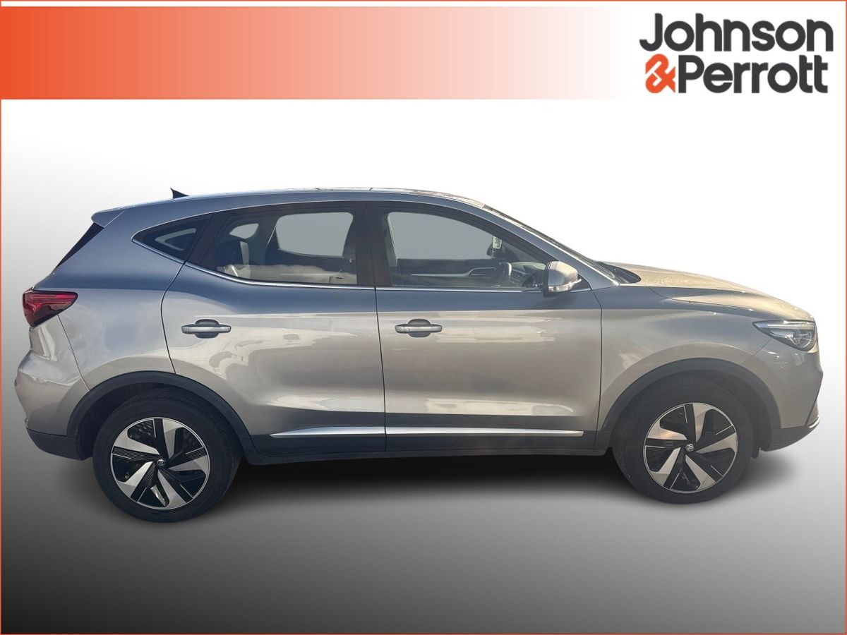 MG ZS Auto Excite **TINY MILEAGE. / HUGE WARRANTY**