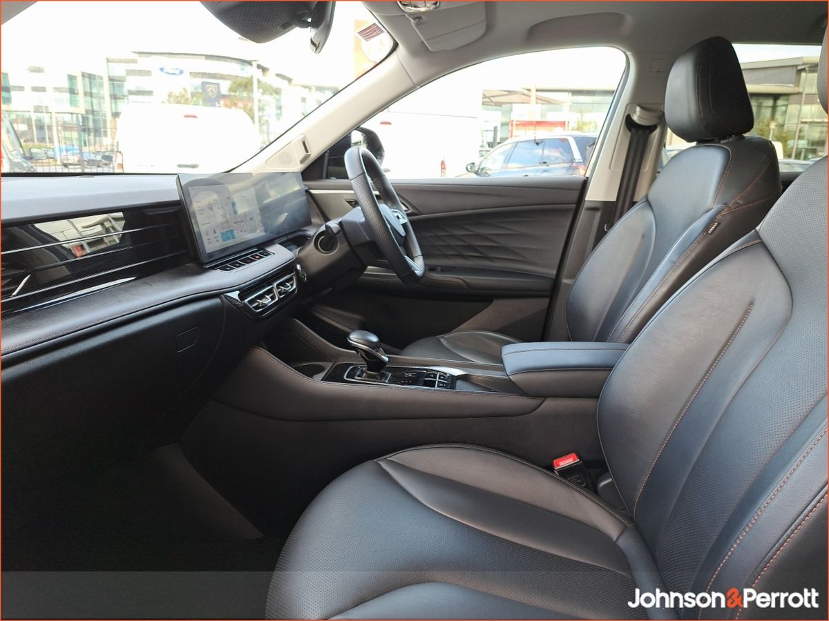 MG HS EXCLUSIVE TOP SPEC 