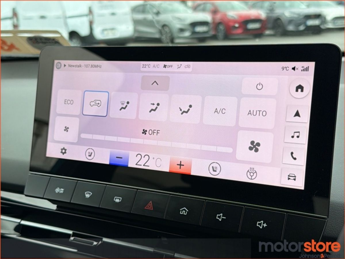 MG MG4 MG4 LR Exclusive **TOP SPEC **