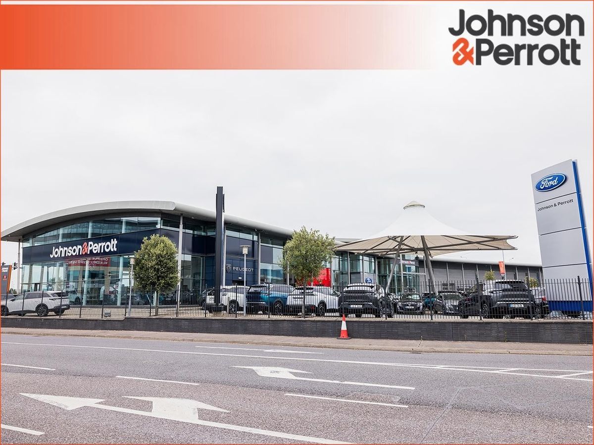 Ford Transit Custom LWB Limited