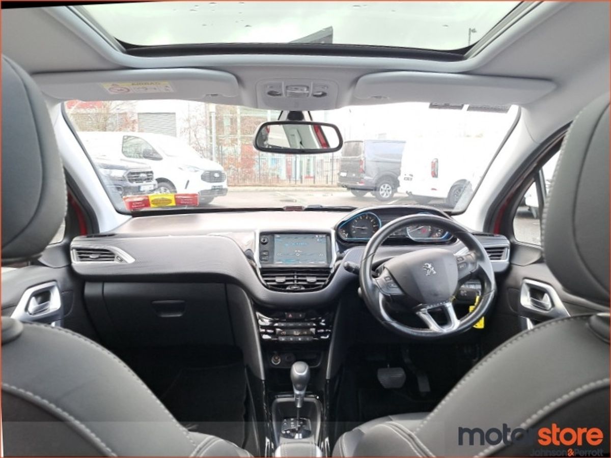 Peugeot 2008 1.2 PureTech 110 Auto Allure