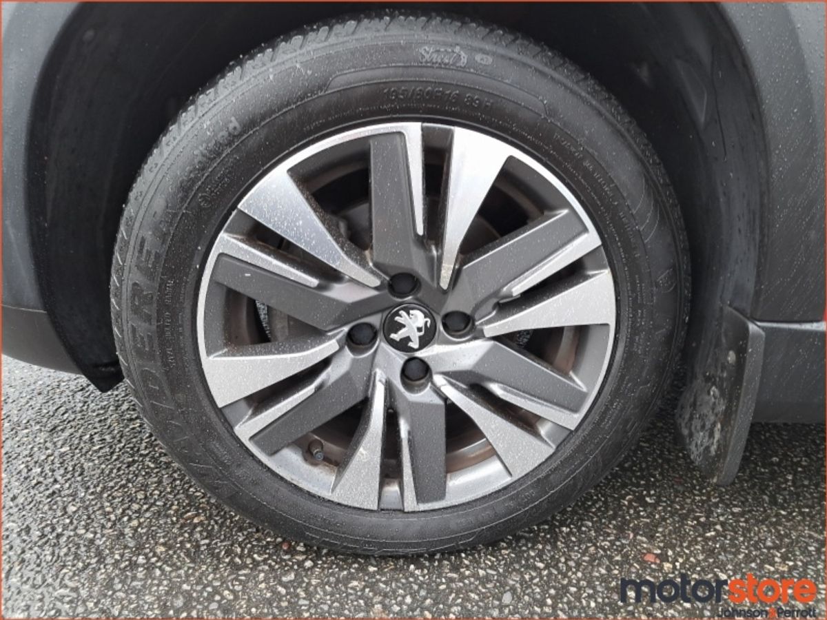 Peugeot 2008 1.2 PureTech 110 Auto Allure