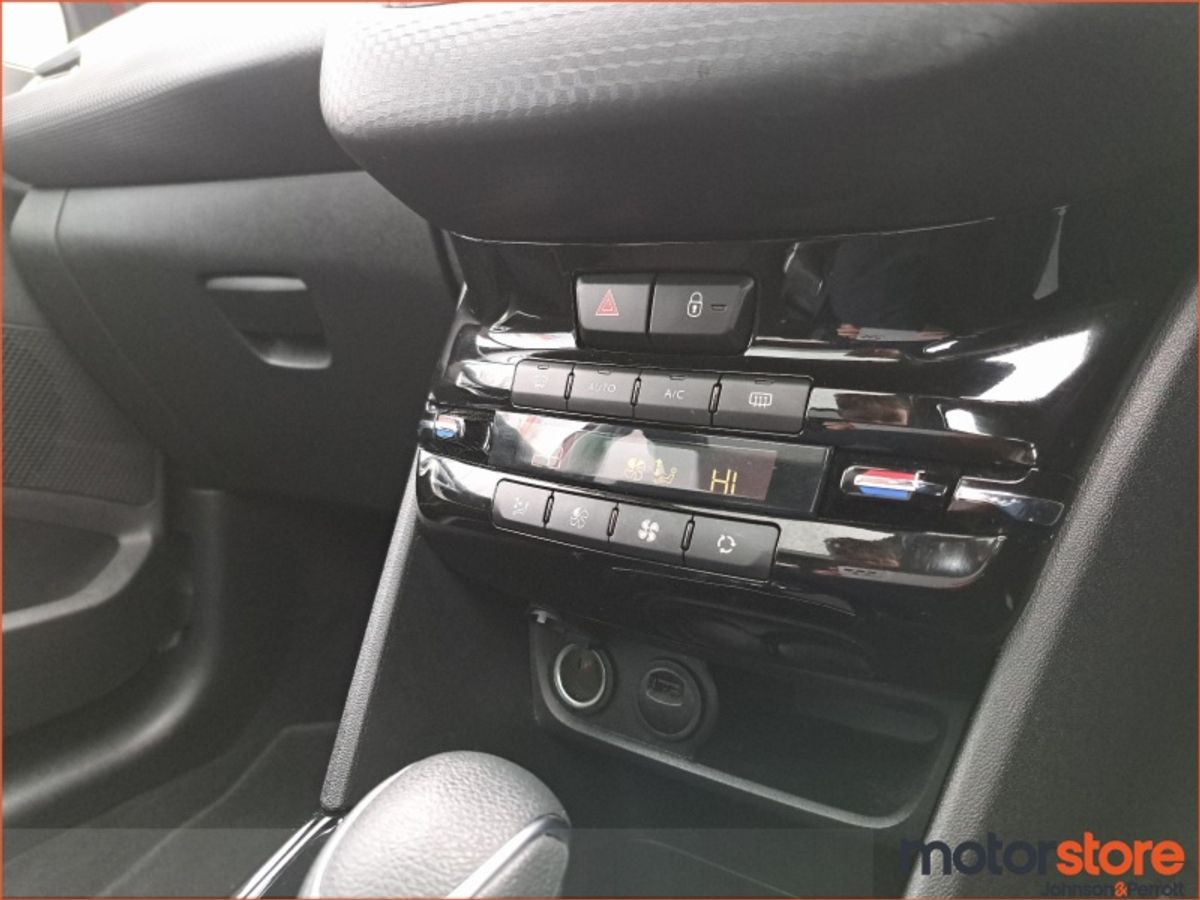 Peugeot 2008 1.2 PureTech 110 Auto Allure