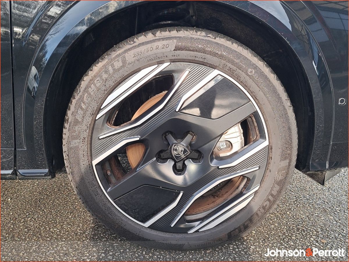 Peugeot 3008 2025 GT EV 73KWH - LIKE NEW !