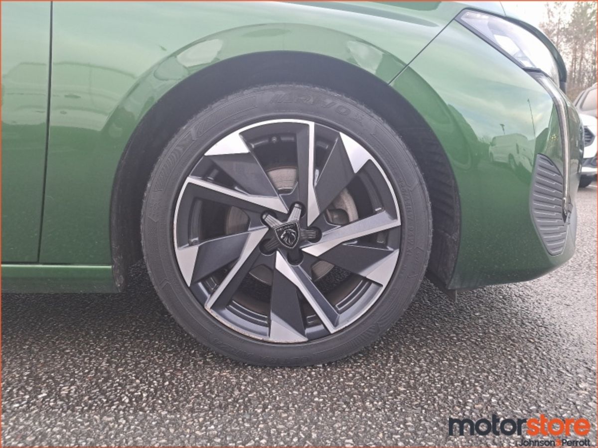 Peugeot 308 AUTO LIKE NEW CONDITION