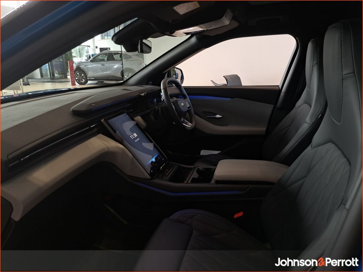 Ford Explorer Premium 77kWh Extended Range