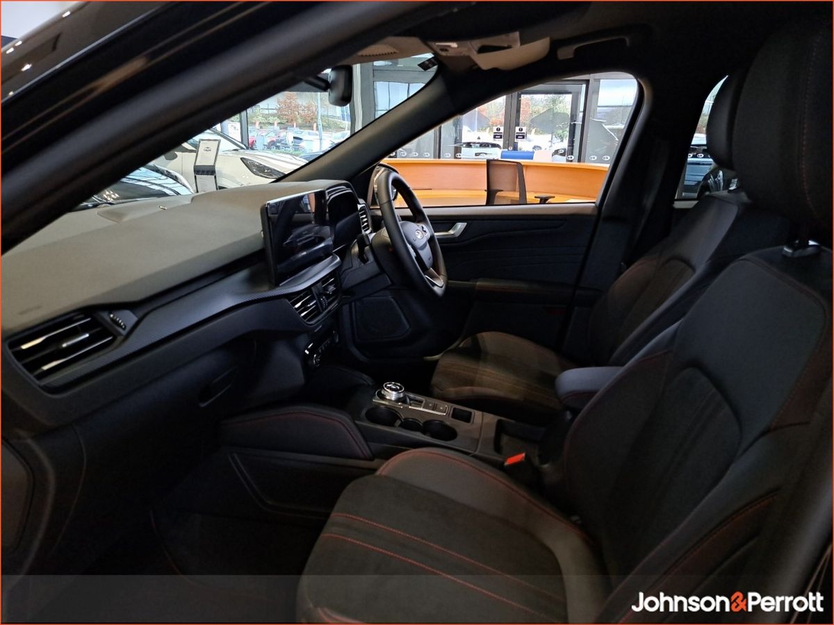 Ford Kuga 2.5 Duratec 243PS Plug-In Hybrid CVT Automatic