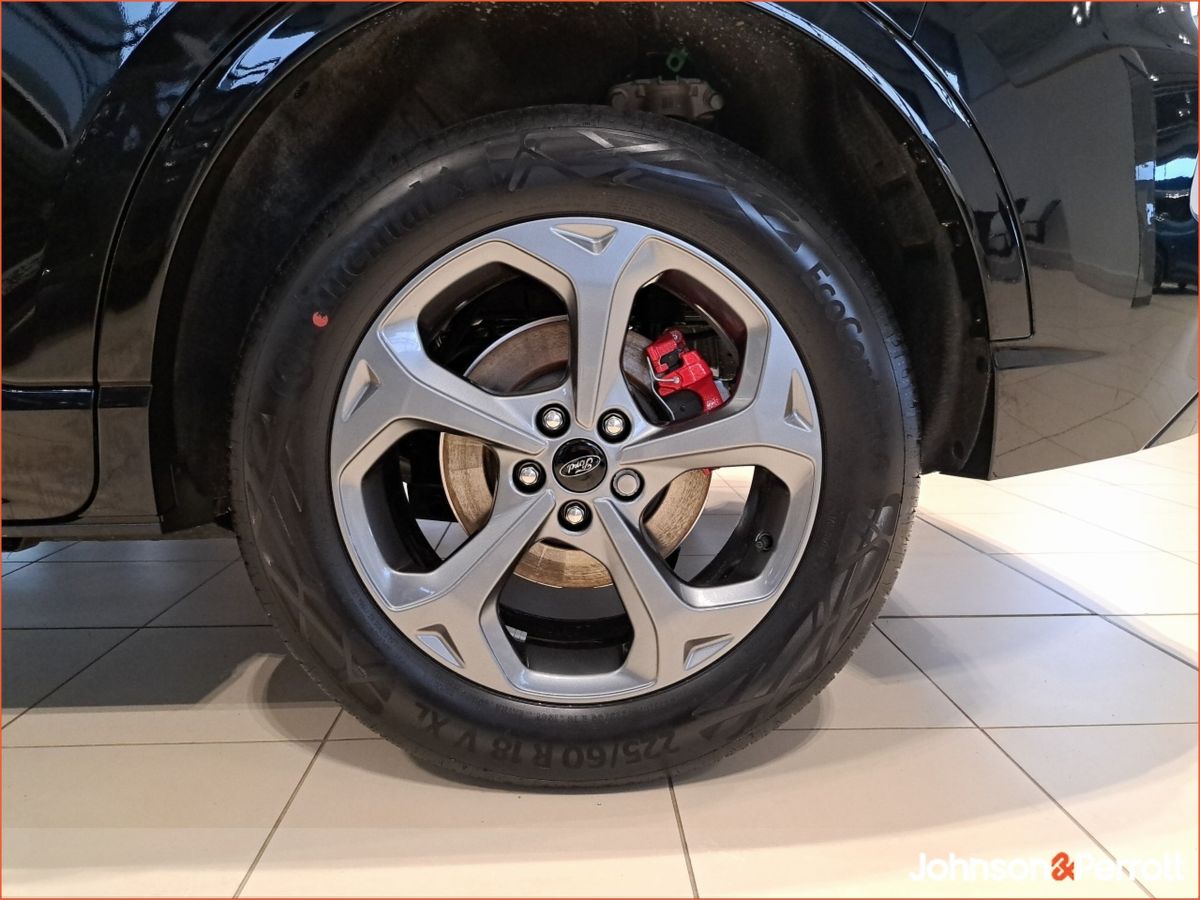 Ford Kuga 2.5 Duratec 243PS Plug-In Hybrid CVT Automatic