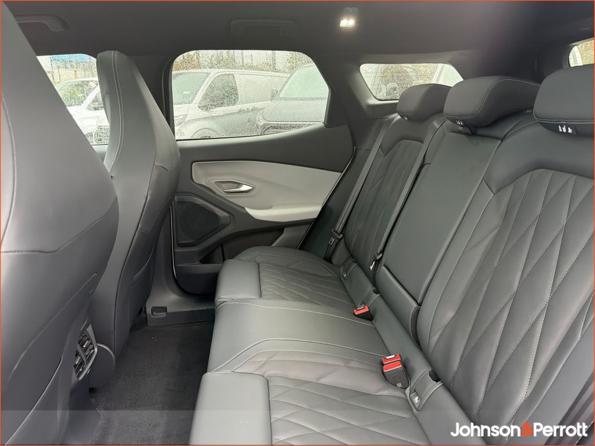 Ford Explorer Premium 77kWh Extended Range