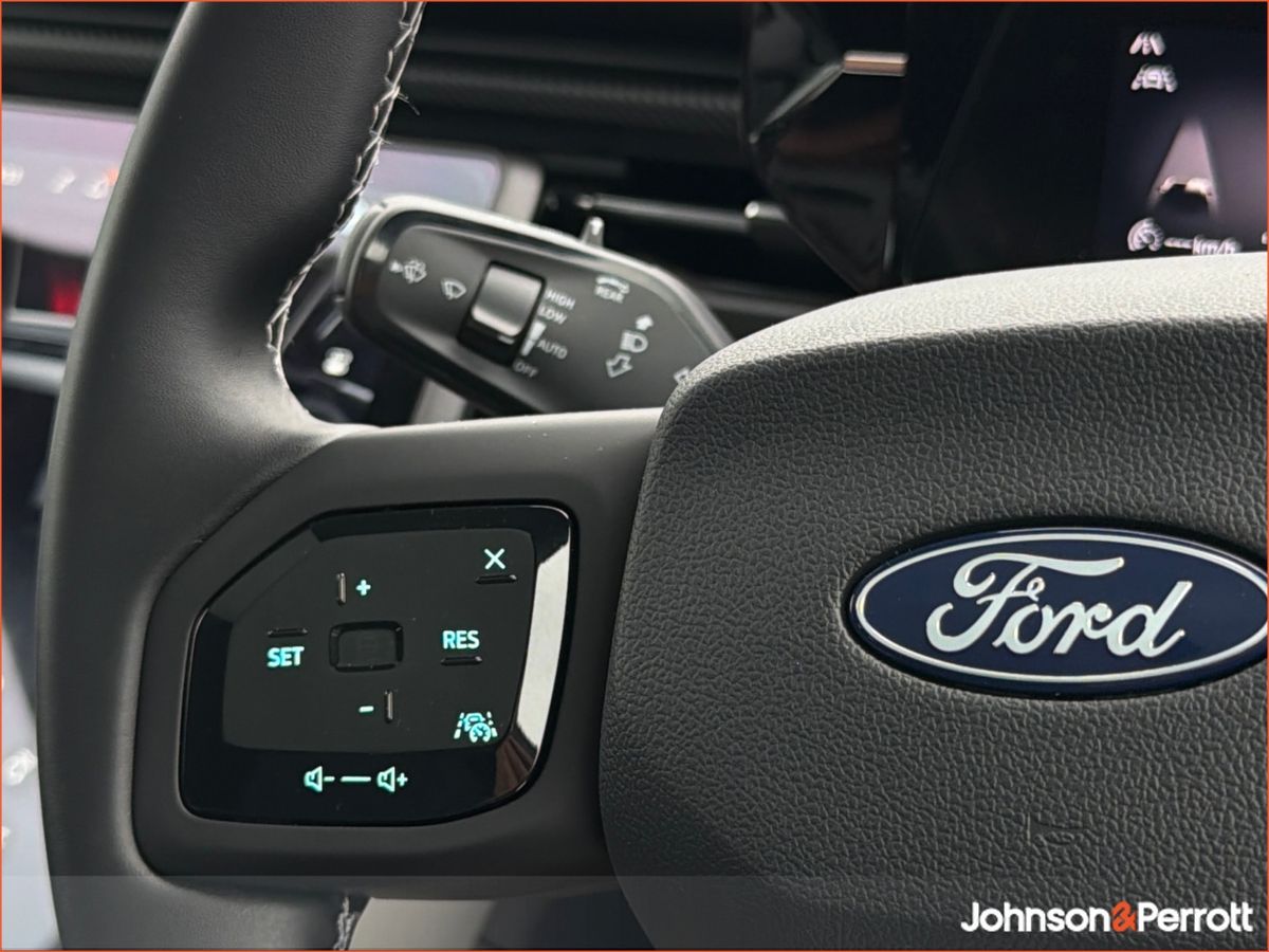 Ford Explorer Premium 77kWh Extended Range