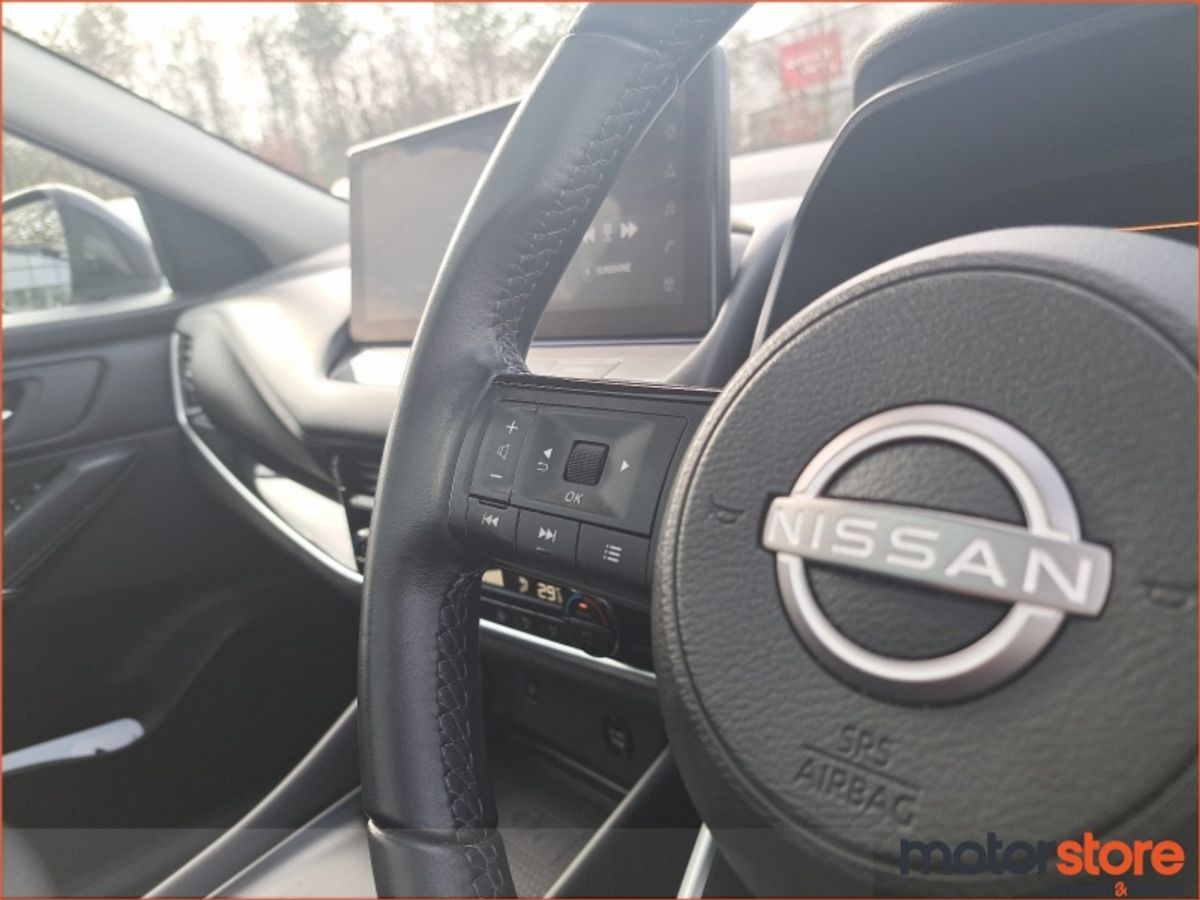 Nissan Qashqai ONE LADY OWENER! ePOWER SV PREMIUM