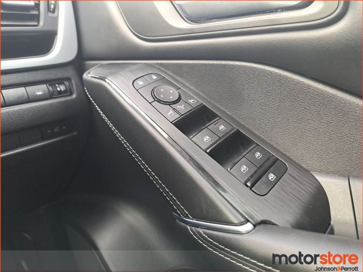 Nissan Qashqai ONE LADY OWENER! ePOWER SV PREMIUM