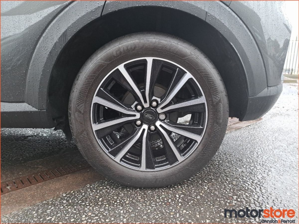 Ford Puma 1.0L EcoBoost Hybrid 155PS Titanium - LOW MILEAGE !