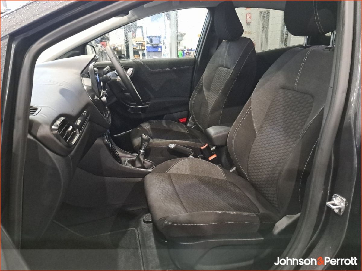 Ford Puma Titanium 1.0 Petrol I TINY MILEAGE!!