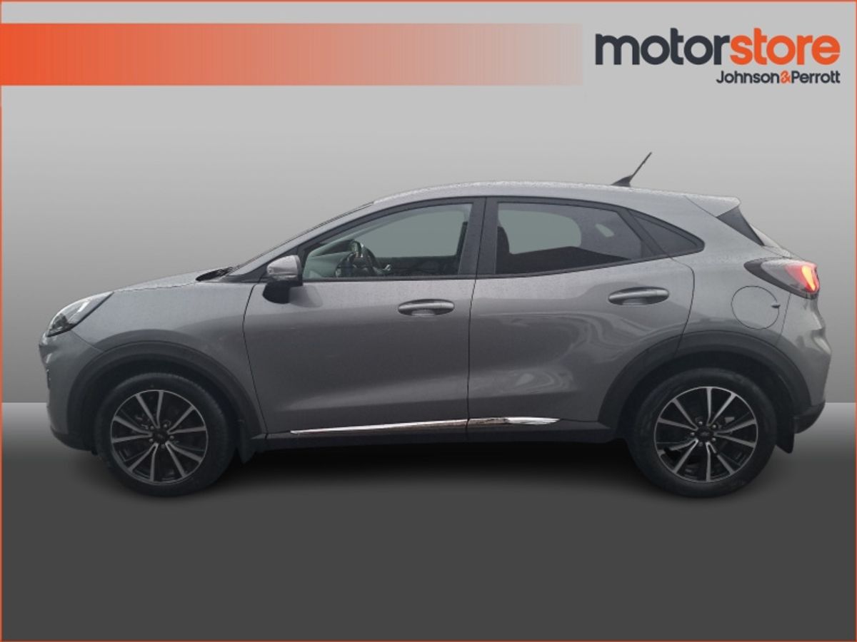 Ford Puma TINY MILEAGE! 1.0L EcoBoost Hybrid 125PS Titanium 