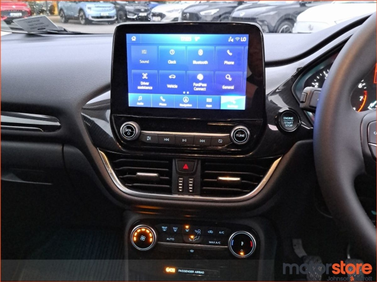 Ford Puma TINY MILEAGE! 1.0L EcoBoost Hybrid 125PS Titanium 