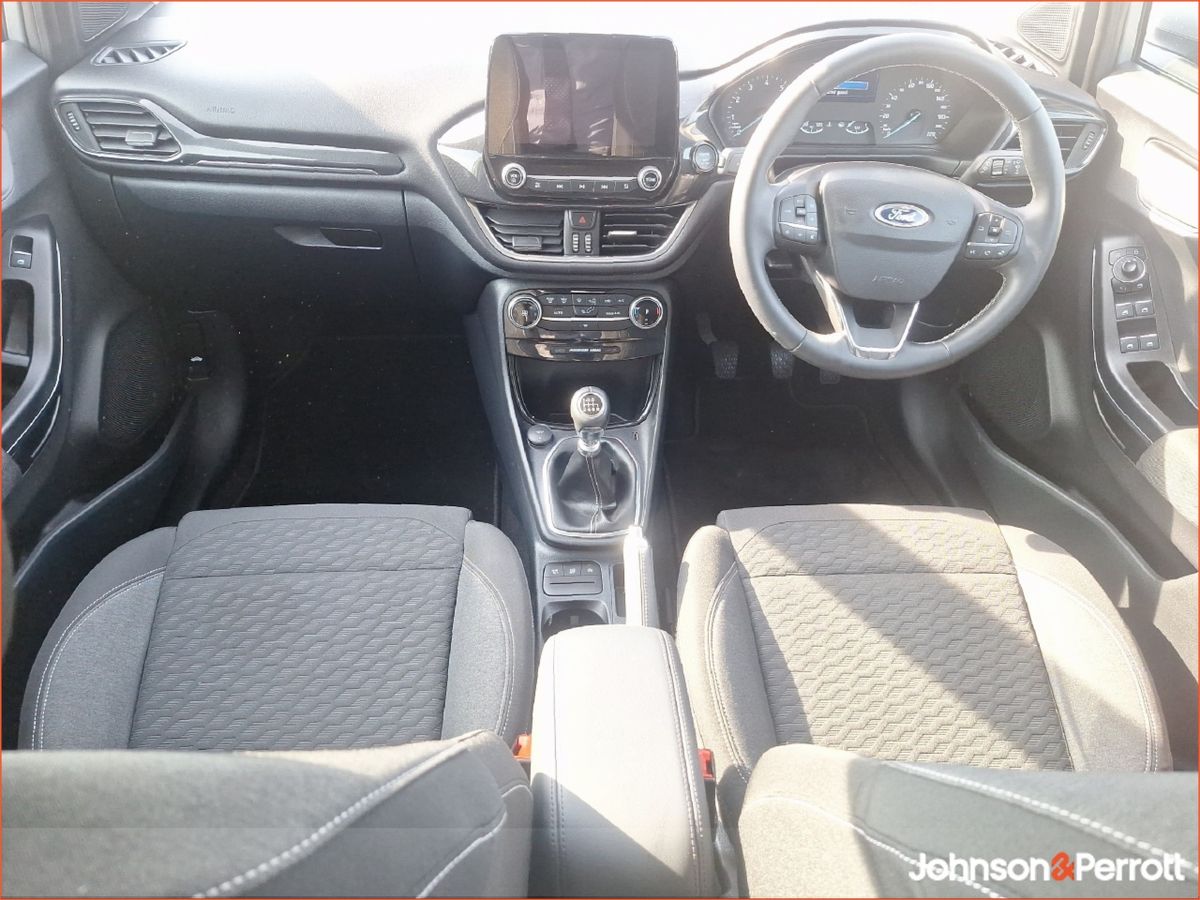 Ford Puma TINY MILEAGE! 1.0L EcoBoost Hybrid 125PS Titanium 
