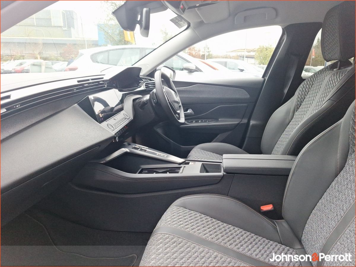 Peugeot 308 **ORDER YOUR NEW PEUGEOT 308 TODAY**