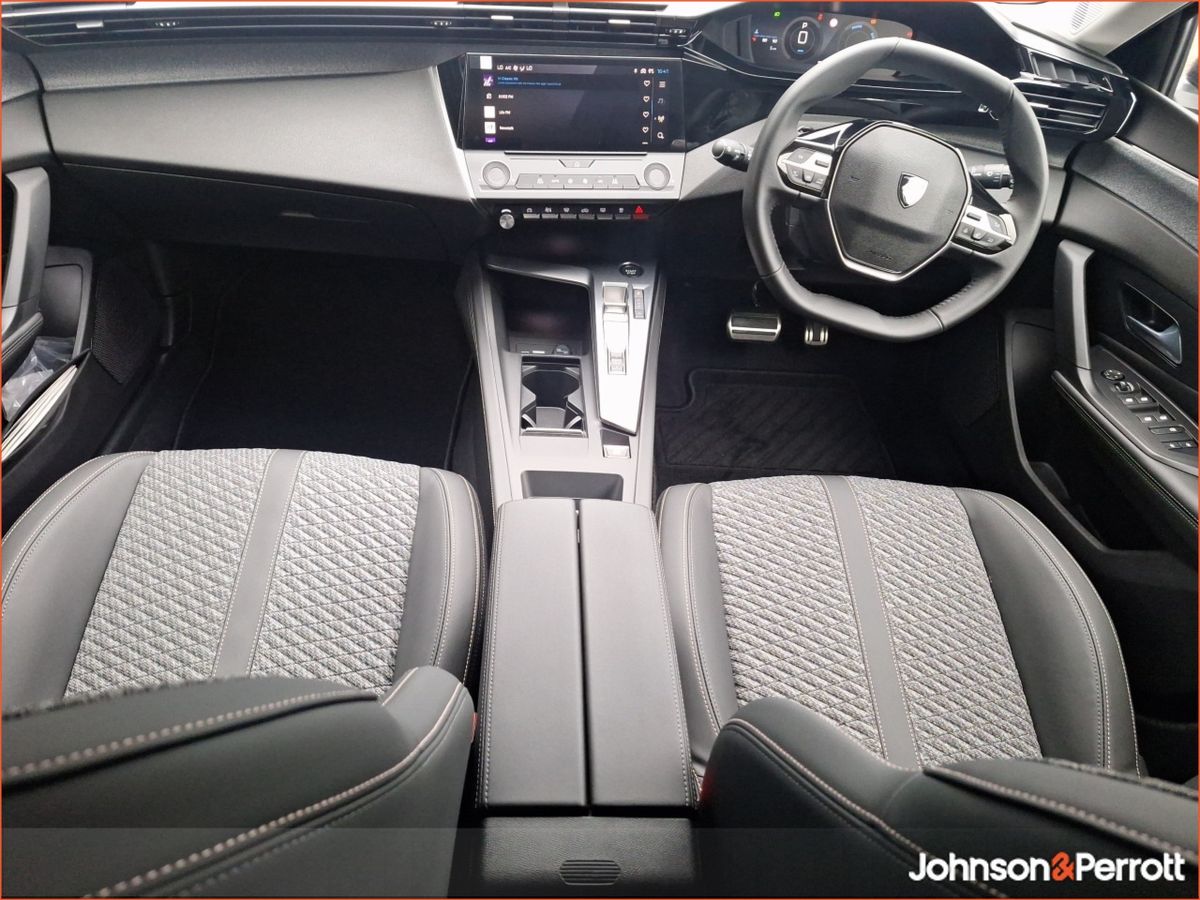 Peugeot 308 **ORDER YOUR NEW PEUGEOT 308 TODAY**