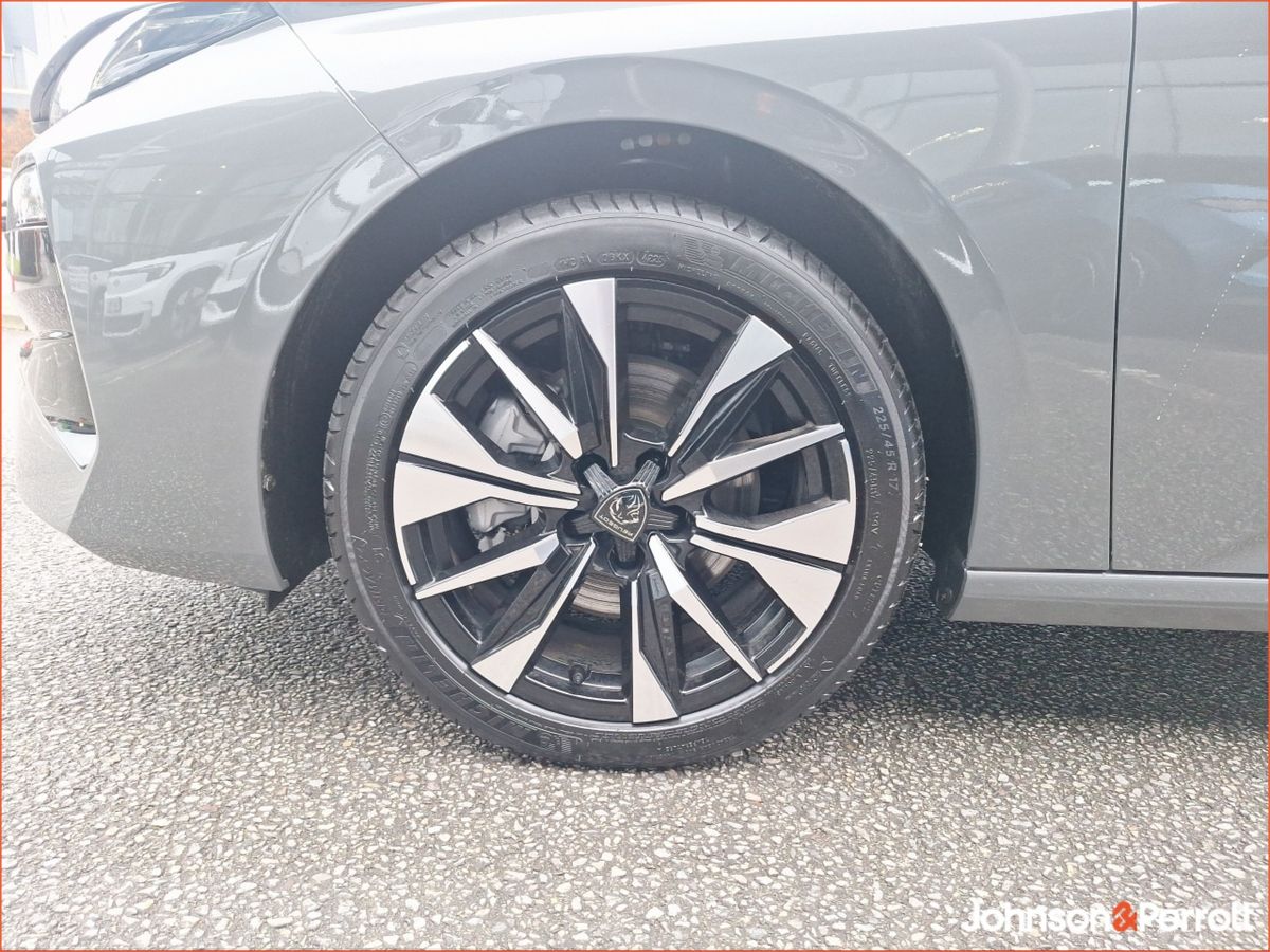 Peugeot 308 **ORDER YOUR NEW PEUGEOT 308 TODAY**