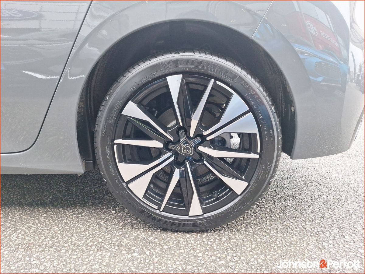 Peugeot 308 **ORDER YOUR NEW PEUGEOT 308 TODAY**