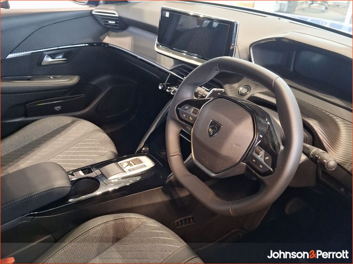 Peugeot 208 **ORDER YOUR NEW PEUGEOT 208 HYBRID 110BHP e-DCS6 Allure TODAY**