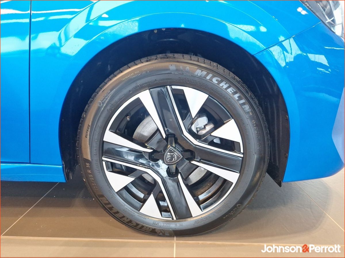 Peugeot 208 **ORDER YOUR NEW PEUGEOT 208 HYBRID 110BHP e-DCS6 Allure TODAY**