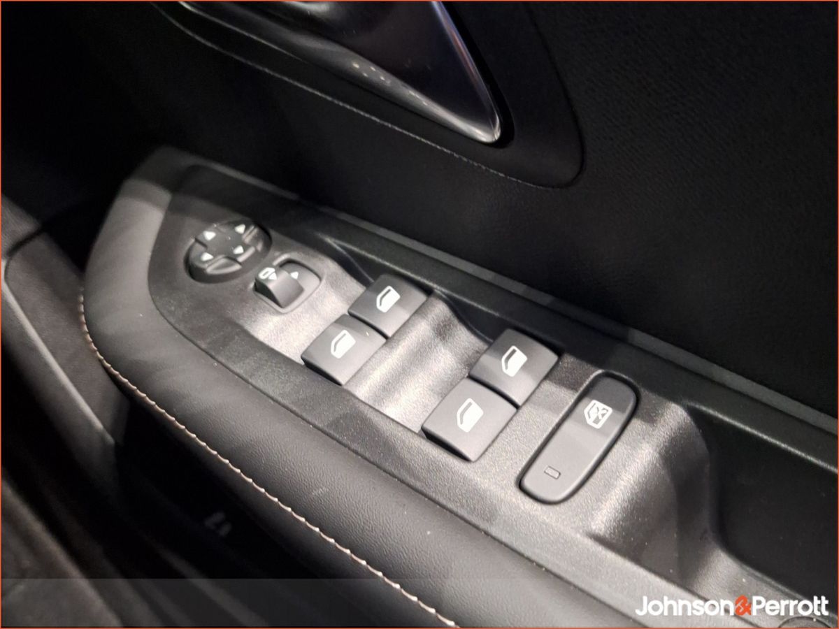 Peugeot 208 **ORDER YOUR NEW PEUGEOT 208 HYBRID 110BHP e-DCS6 Allure TODAY**