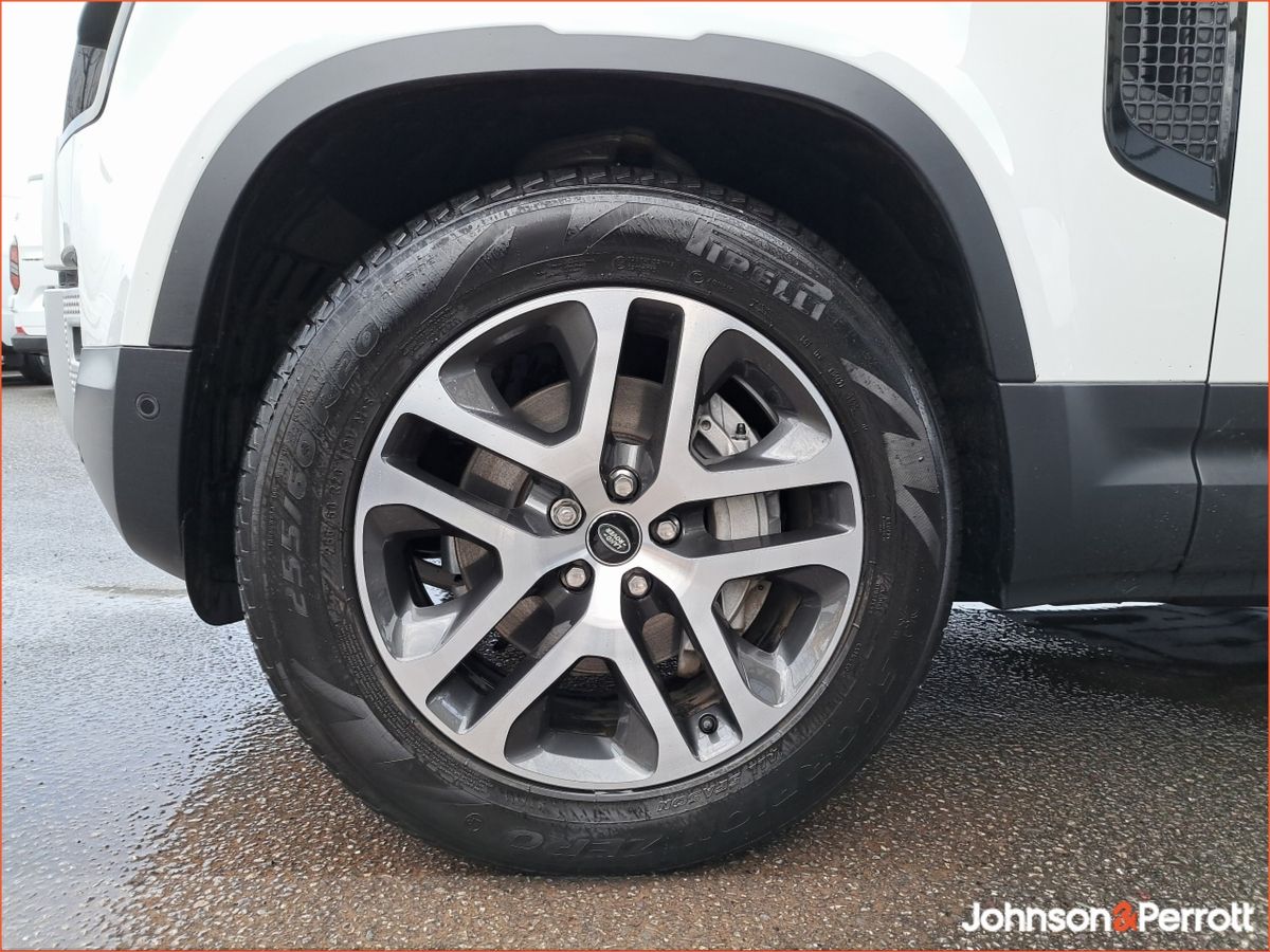 Land Rover Defender  110 PHEV 300  As New 
