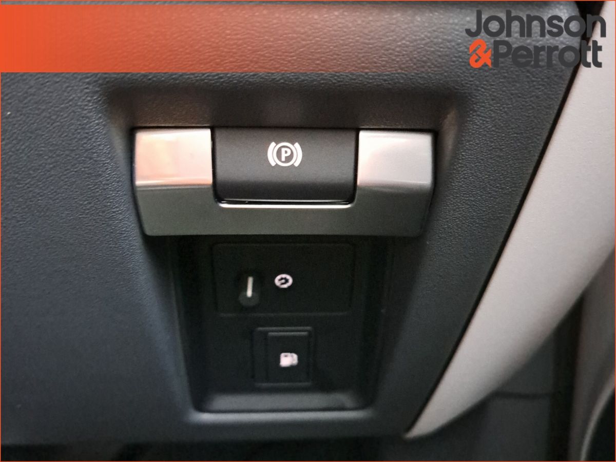 Land Rover Defender  110 PHEV 300  As New 