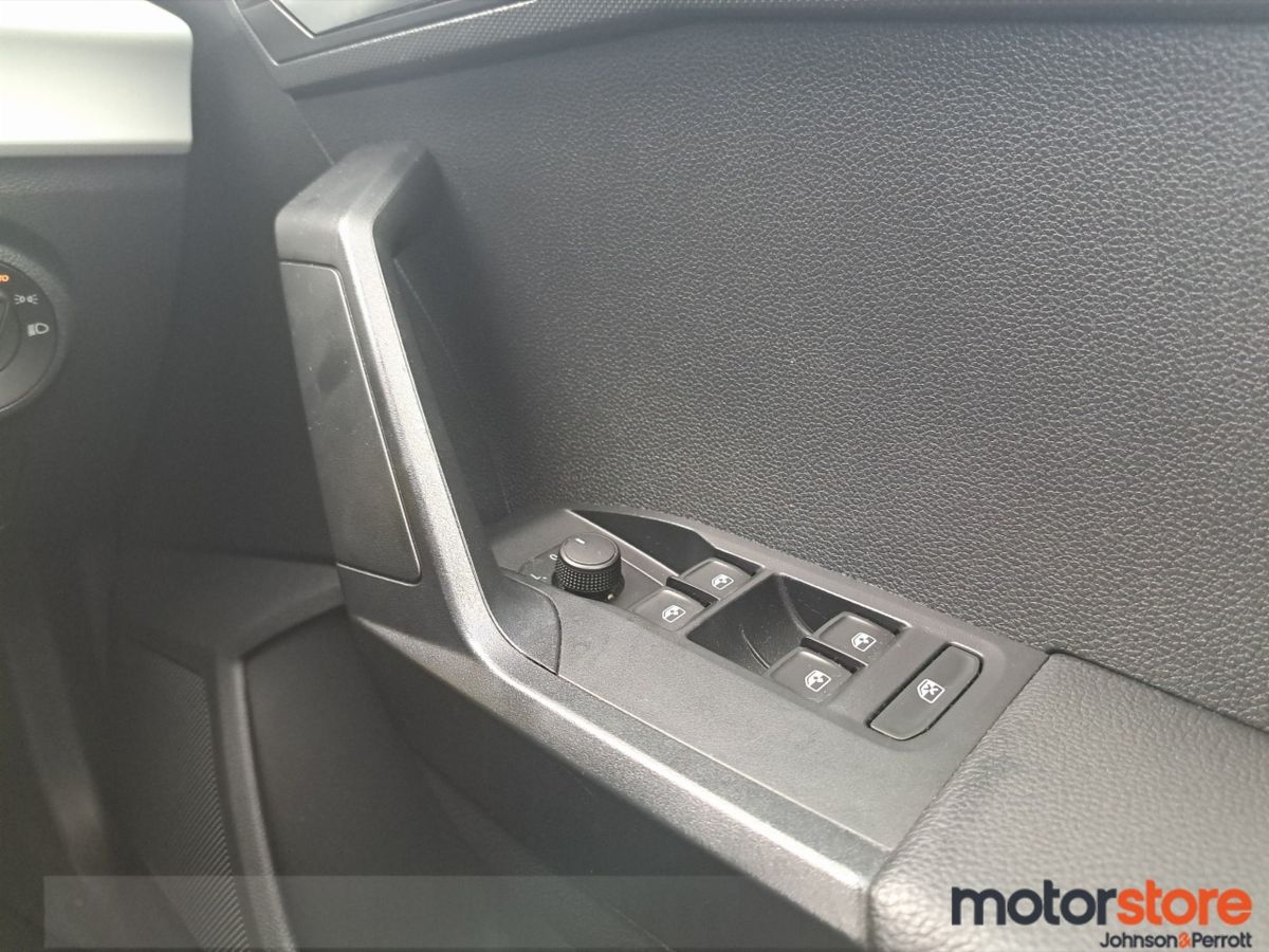 SEAT Arona 1.0 Petrol Automatic I ONLY €83 PER WEEK