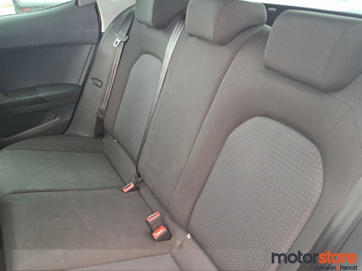 SEAT Arona 1.0 SE + Petrol Automatic I LOW MILEAGE