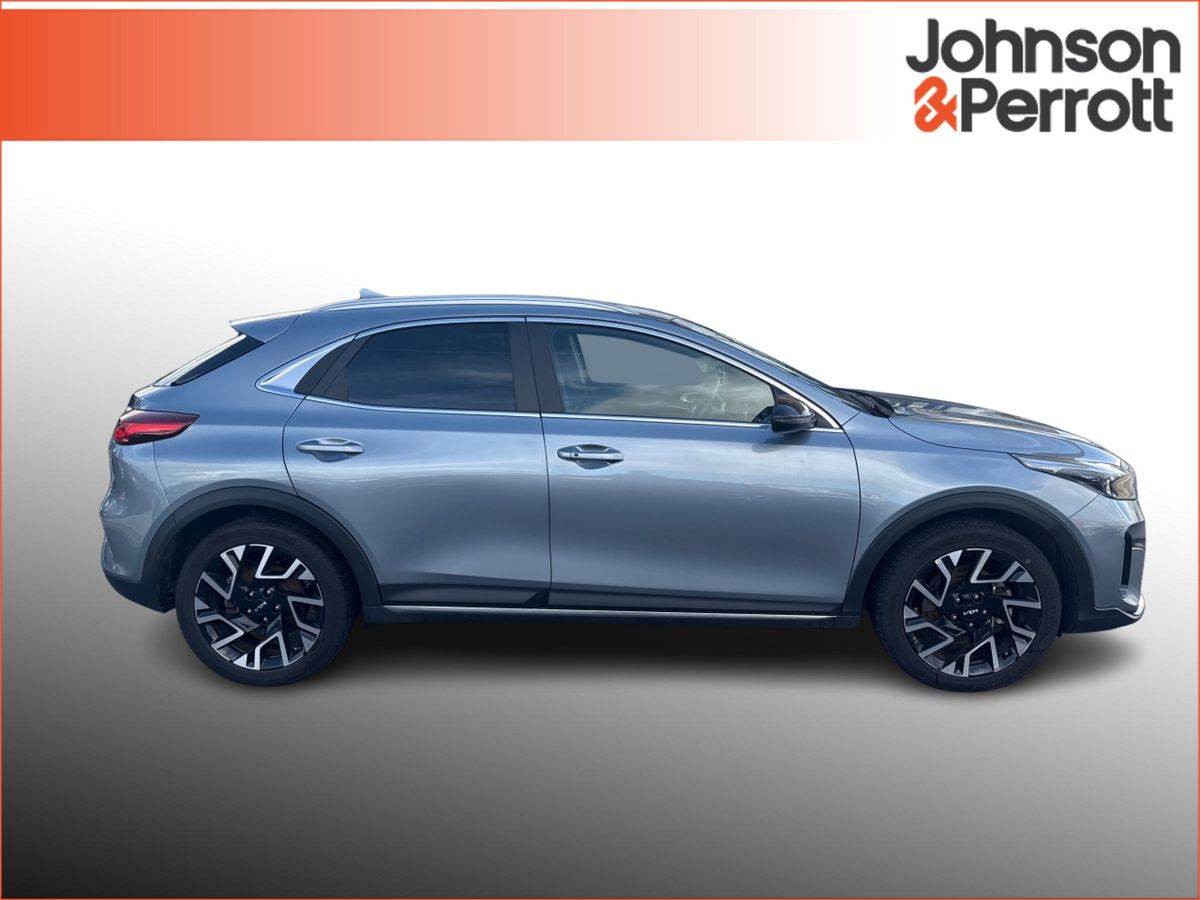 Kia XCeed 1.6 PHEV. TINY MILEAGE!