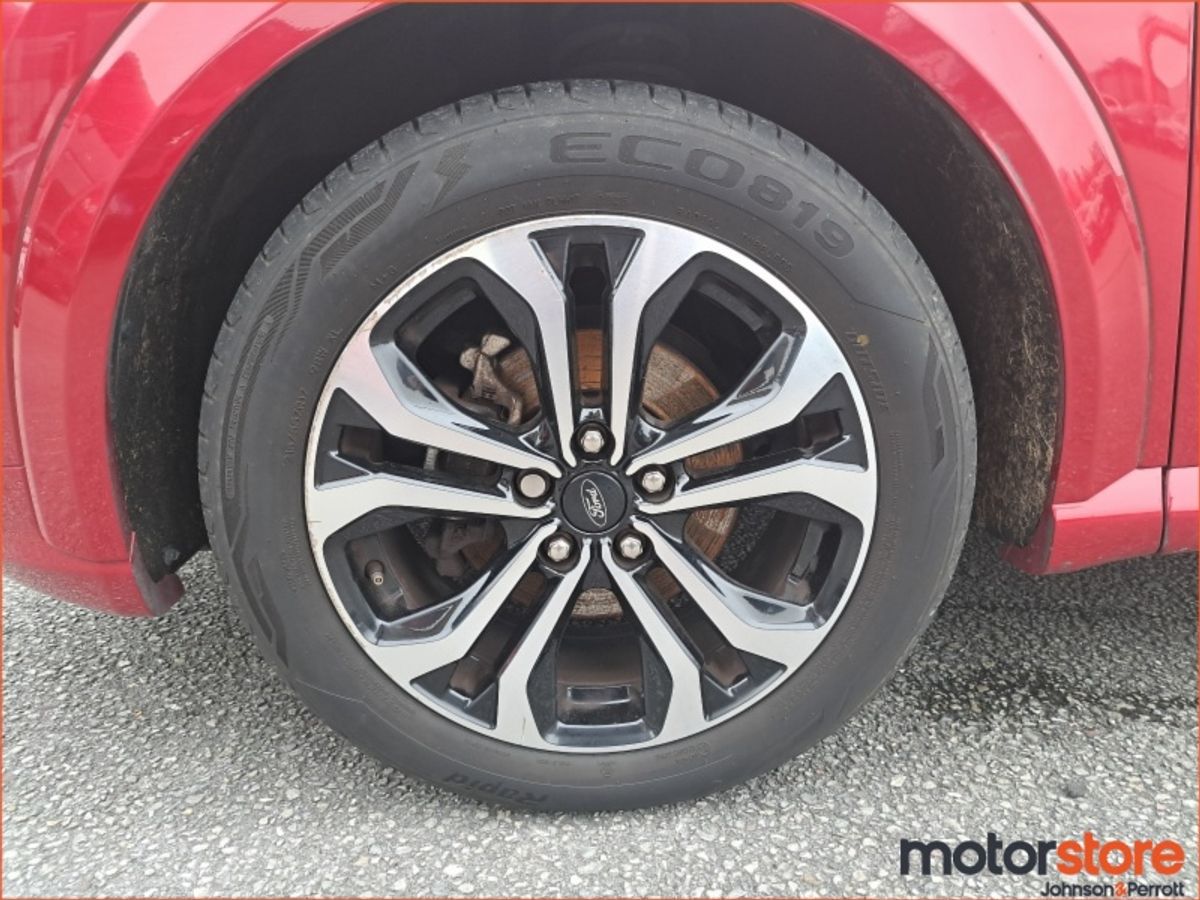 Ford Puma 1.0L EcoBoost Hybrid 155PS Titanium