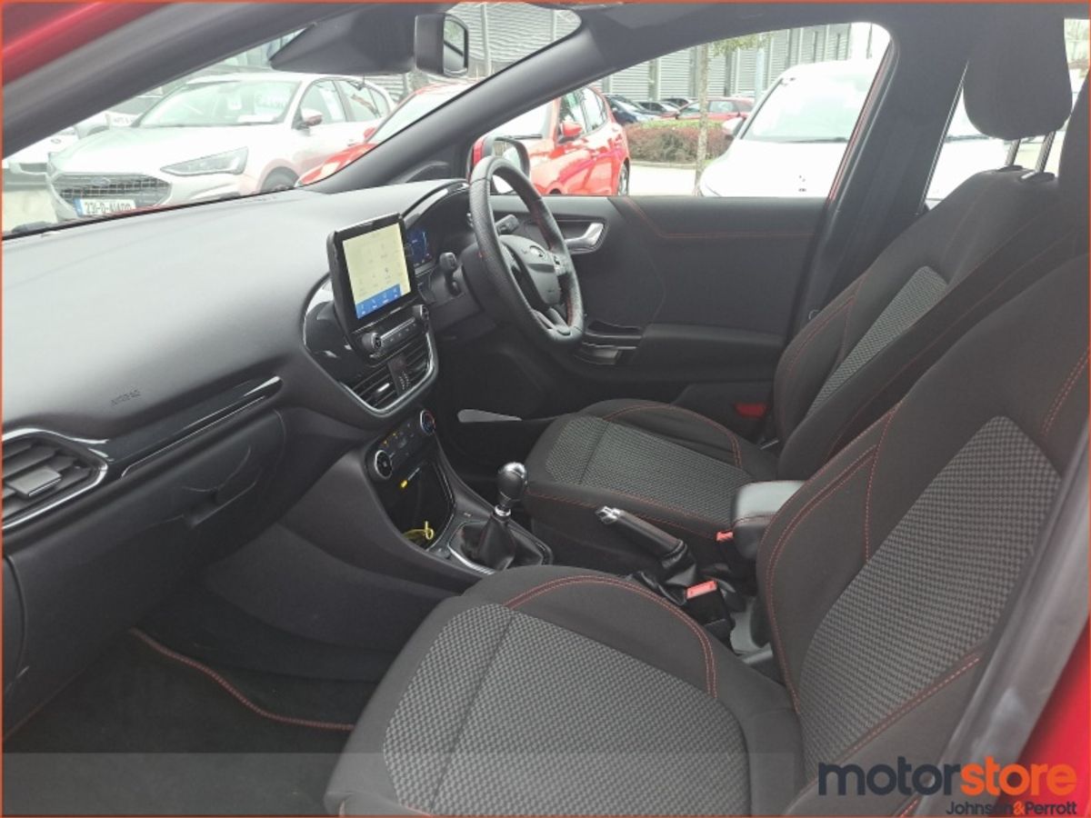 Ford Puma 1.0L EcoBoost Hybrid 155PS Titanium
