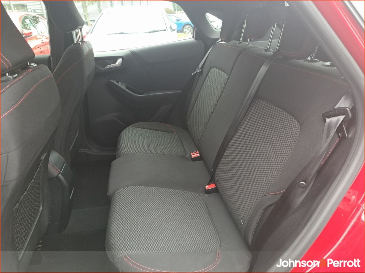 Ford Puma 1.0L EcoBoost Hybrid 155PS Titanium
