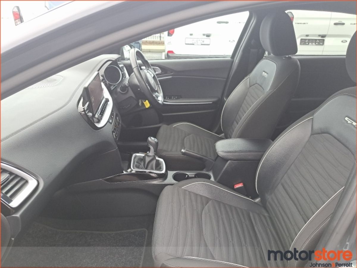 Kia Ceed GT LINE TOP SPEC TINY MILEAGE