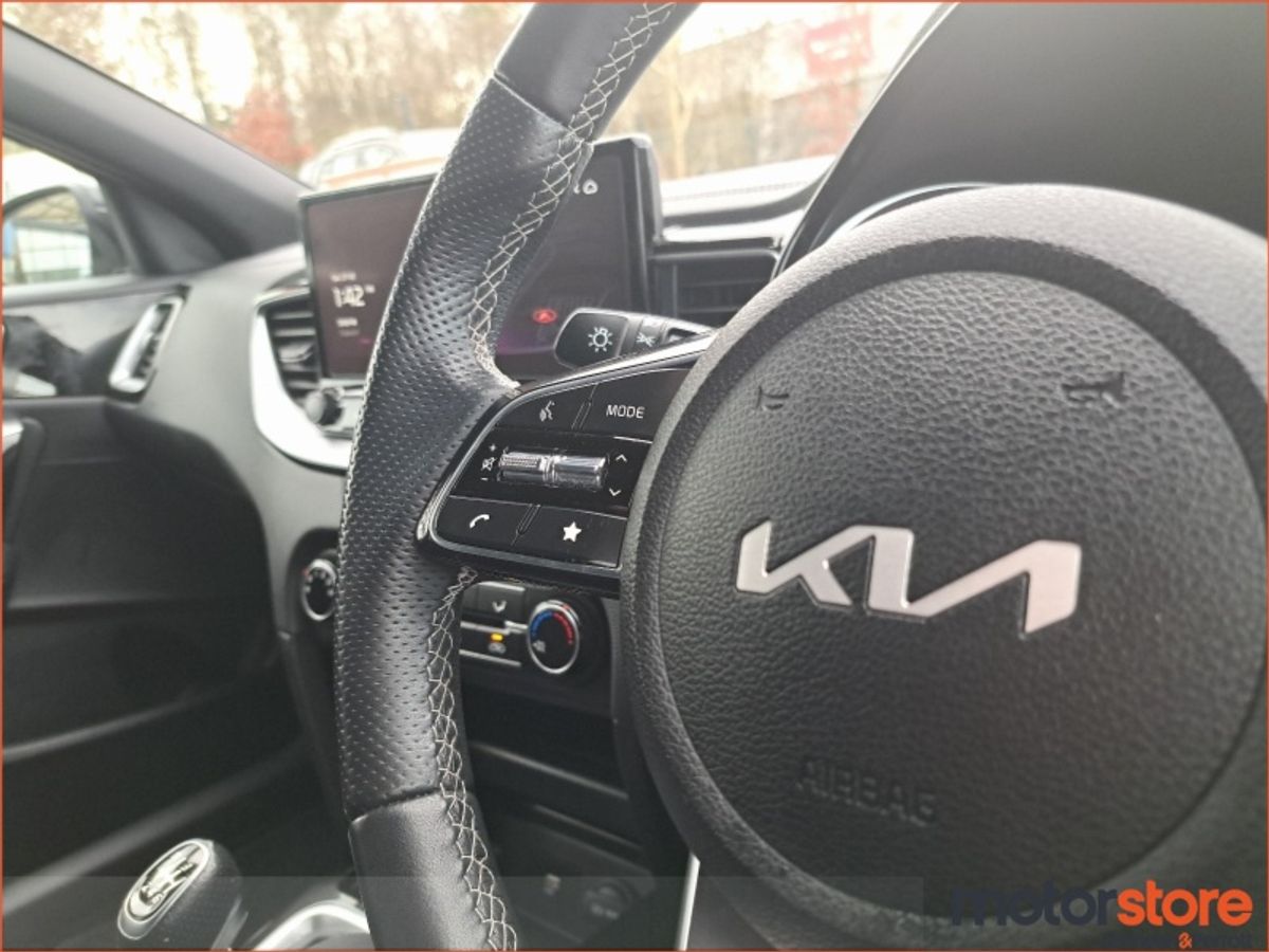 Kia Ceed GT LINE TOP SPEC TINY MILEAGE