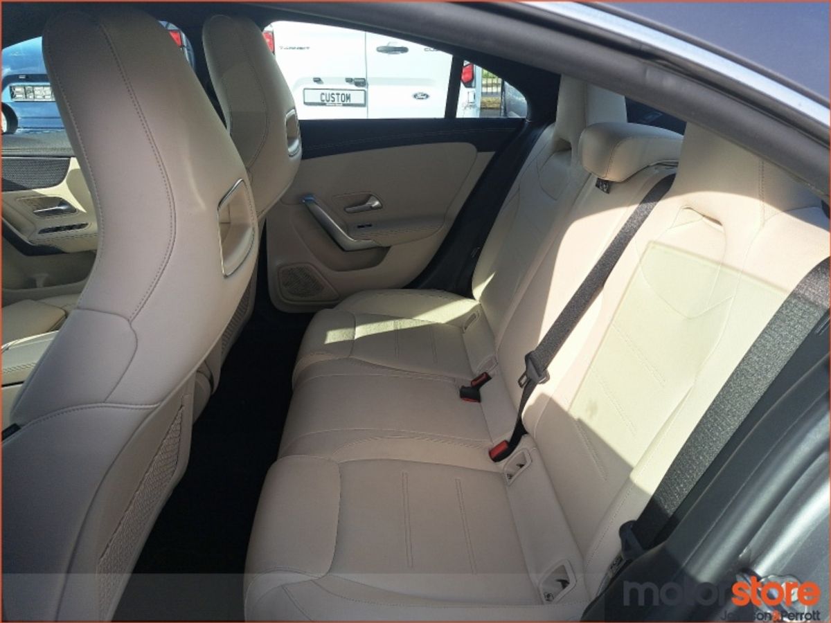 Mercedes-Benz CLA CLA 180 LIKE NEW CONDITION