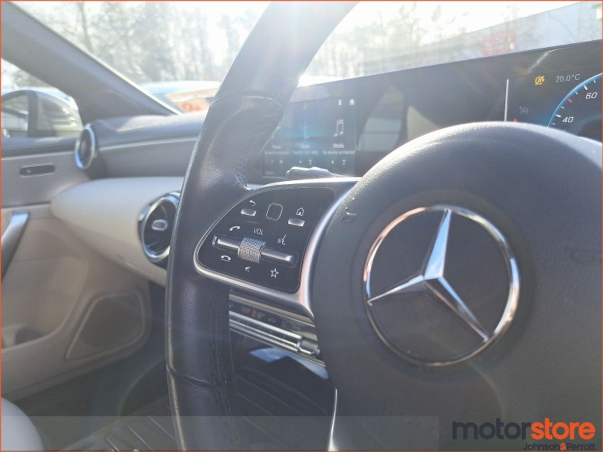 Mercedes-Benz CLA CLA 180 LIKE NEW CONDITION