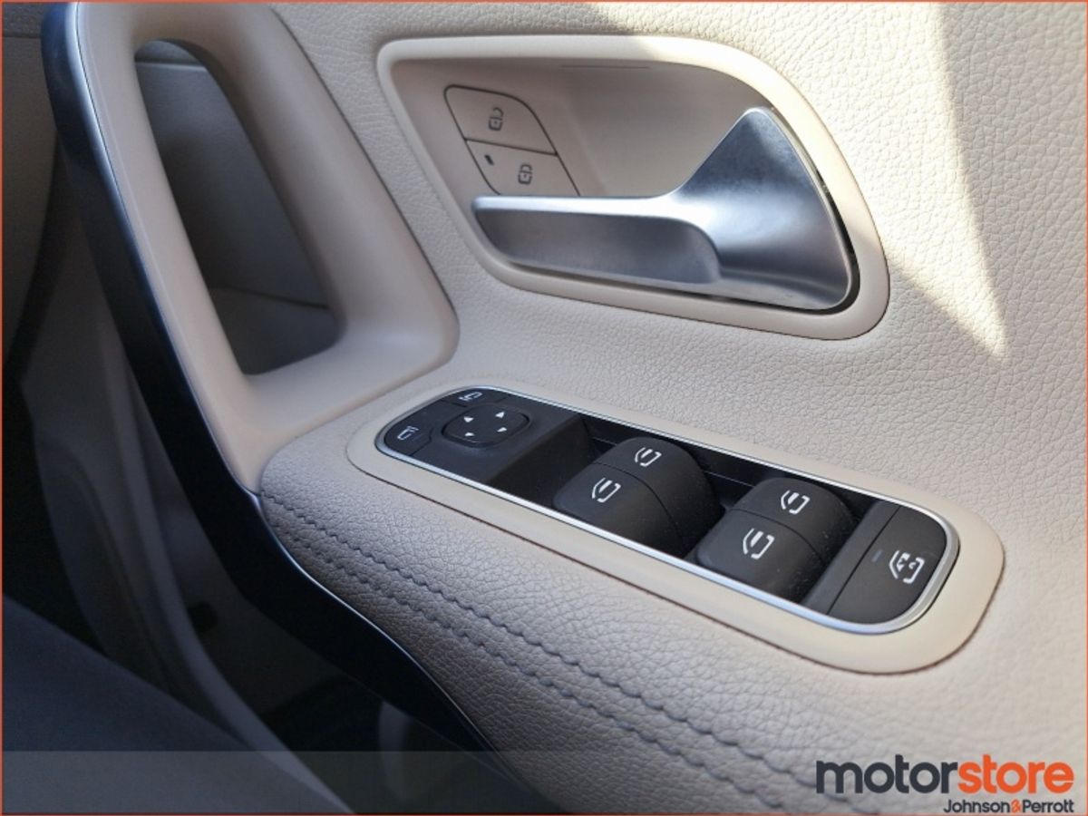 Mercedes-Benz CLA CLA 180 LIKE NEW CONDITION