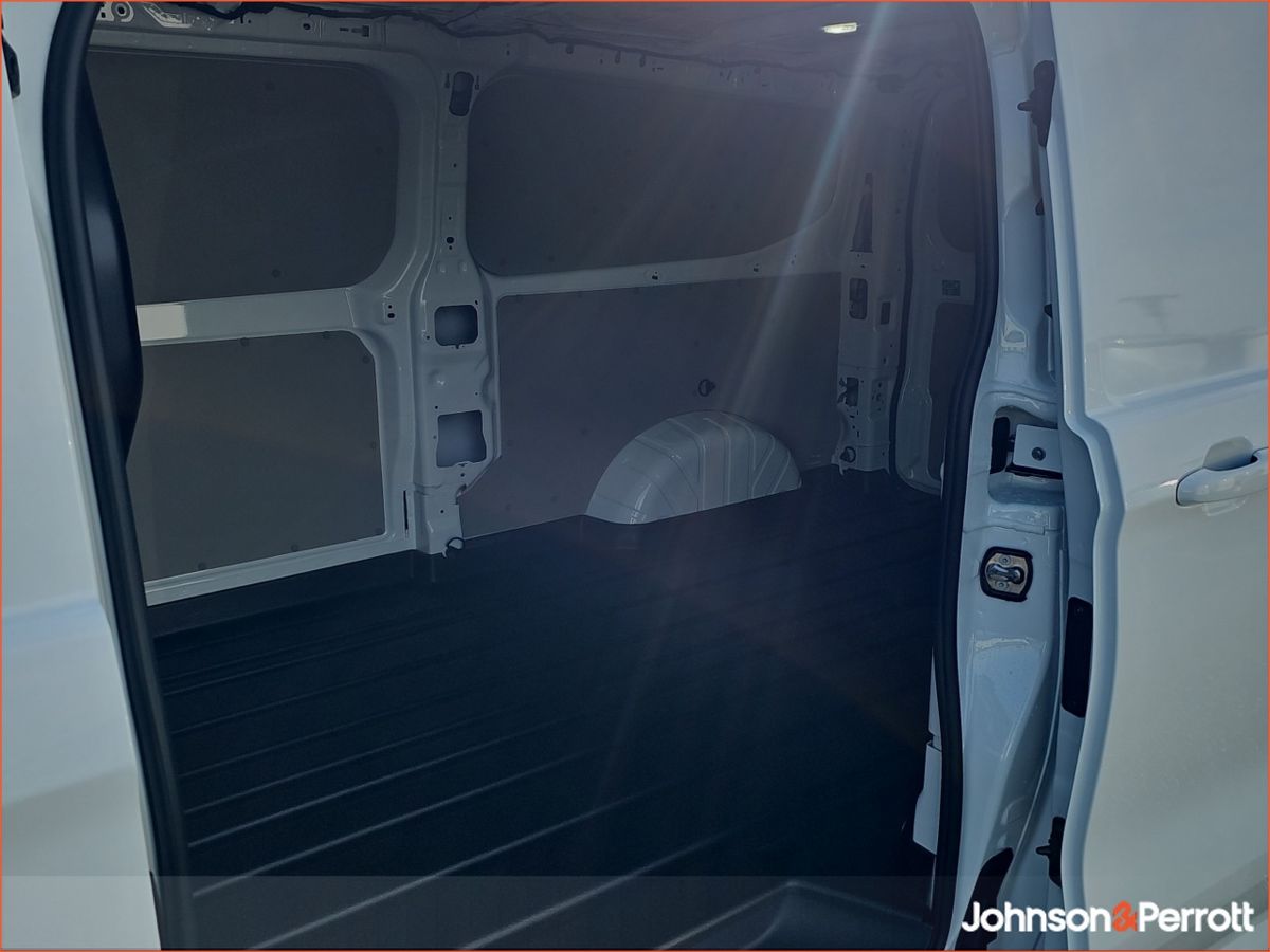 Ford Transit Custom Limited Long Wheelbase