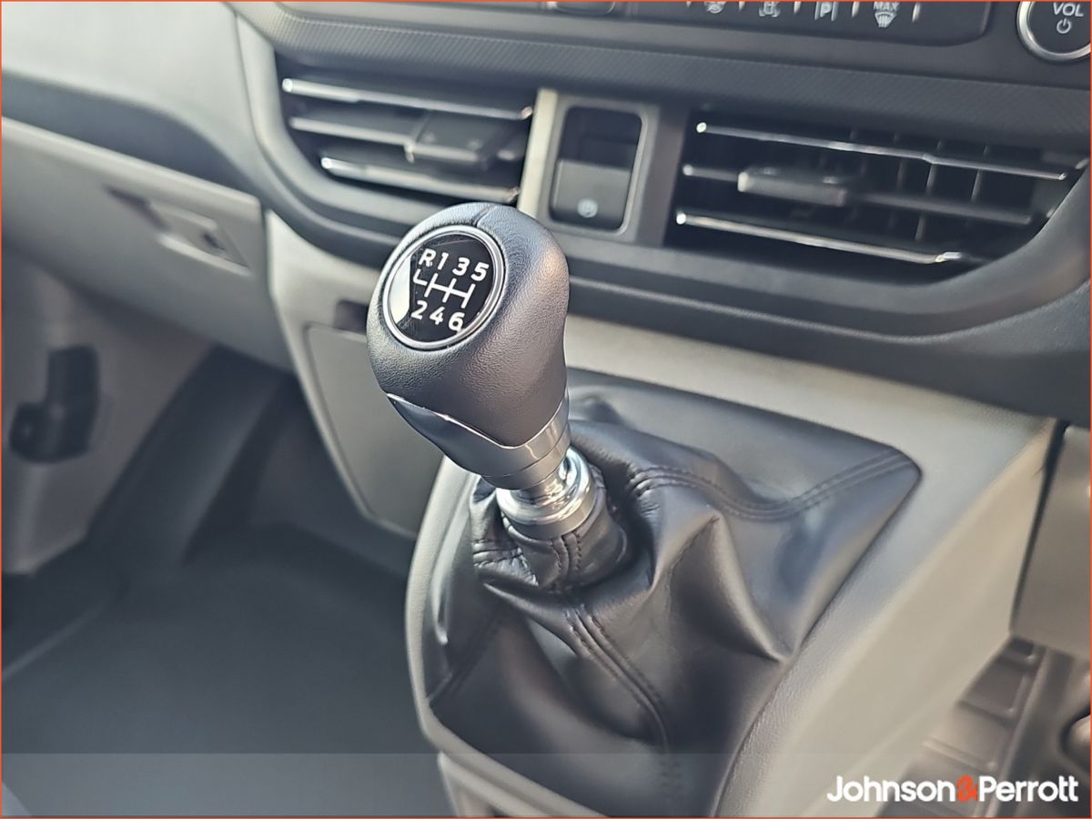 Ford Transit Custom Limited Long Wheelbase