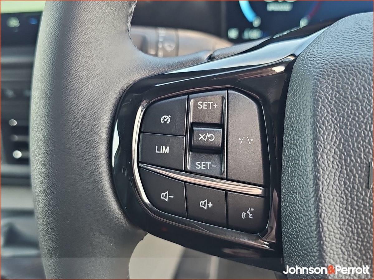 Ford Transit Custom Limited Long Wheelbase