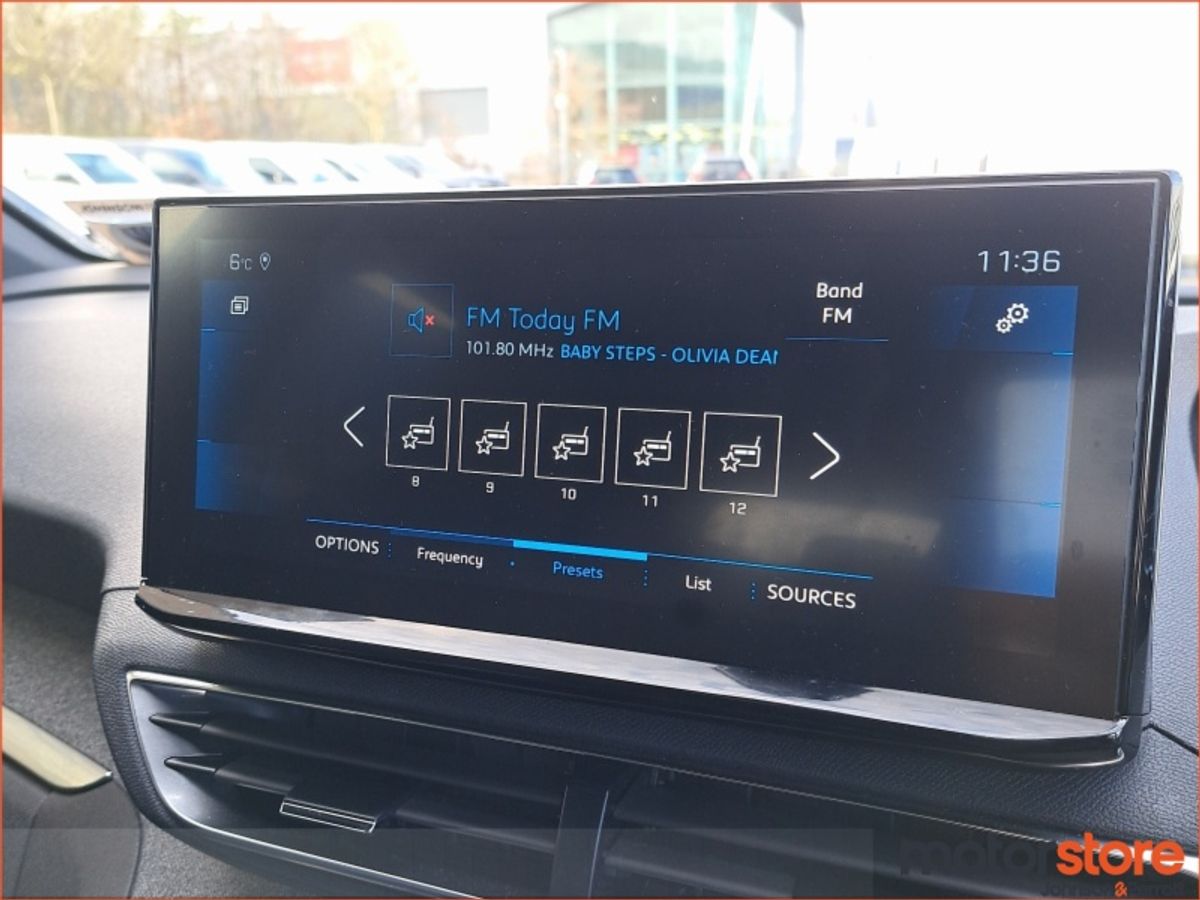 Peugeot 5008 1.5 BlueHDi | Allure | ONE LADY OWNER