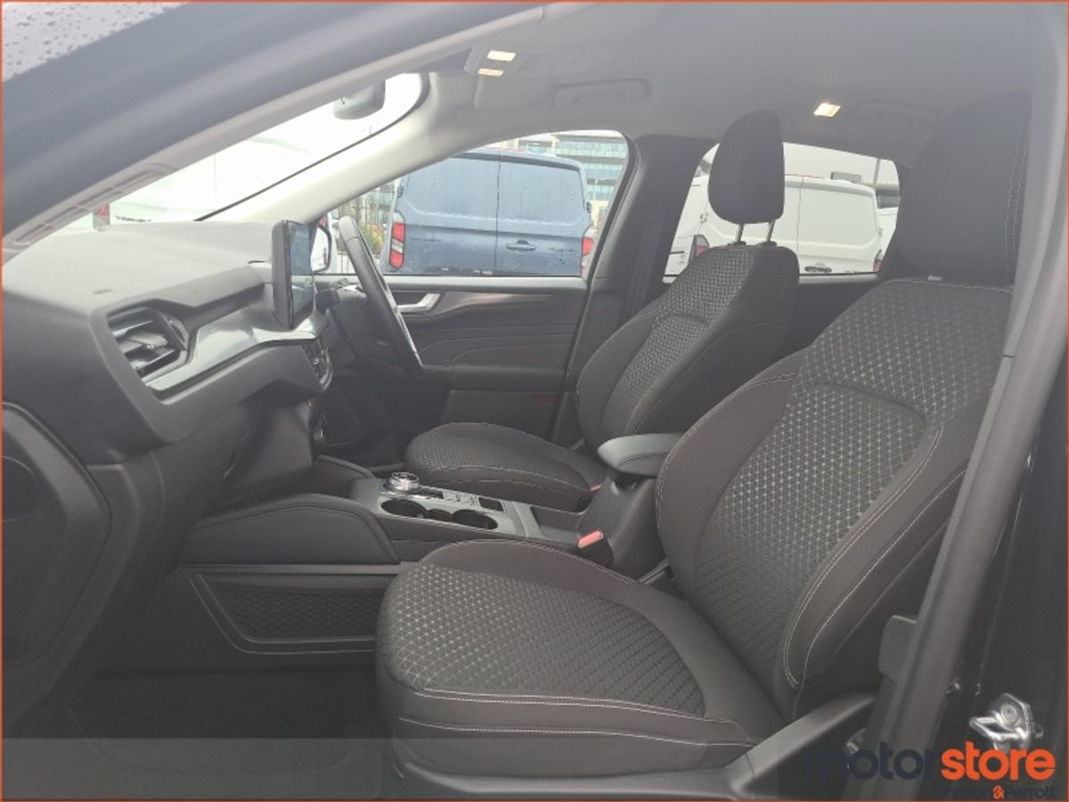 Ford Kuga PHEV TITANIUM TINY MILEAGE