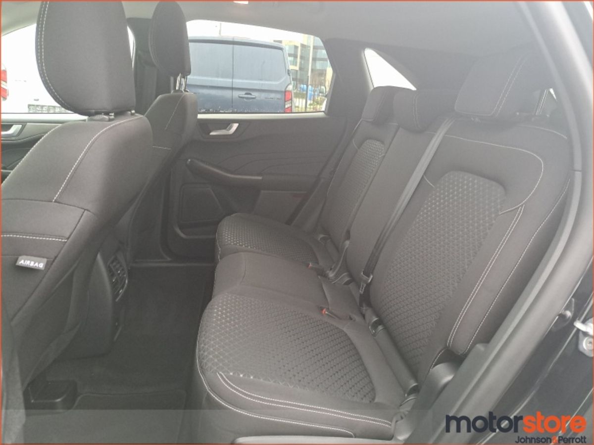 Ford Kuga PHEV TITANIUM TINY MILEAGE