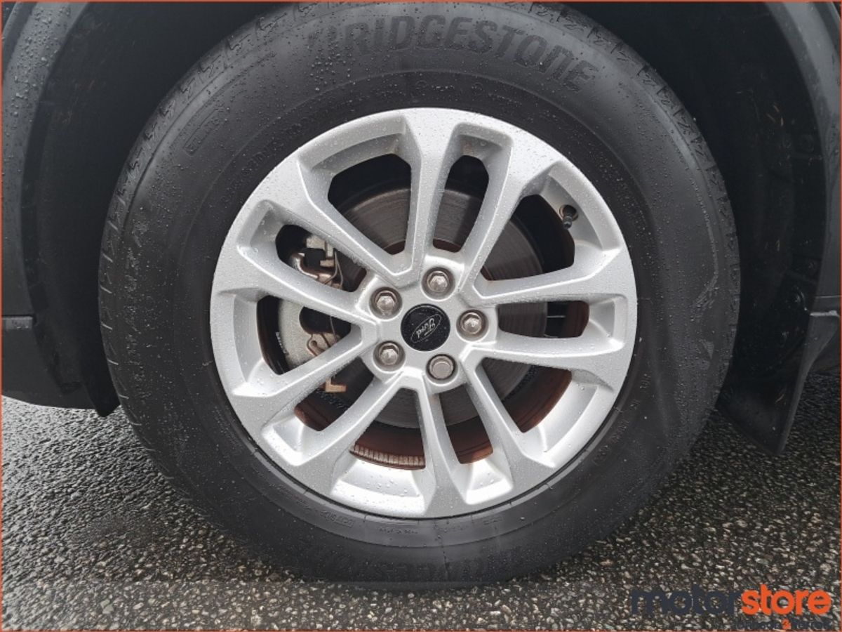 Ford Kuga PHEV TITANIUM TINY MILEAGE